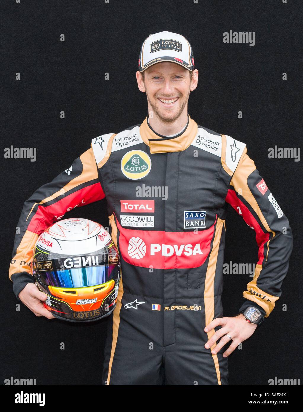 12 marzo 2015: Romain Grosjean (fra) #8 del team Lotus F1 posa alla sessione fotografica dei piloti al Gran Premio d'Australia di Formula 1 2015 ad Albert Park, Melbourne, Australia. Sydney Low/Cal Sport Media (immagine di credito: © Sydney Low/Cal Sport Media/ZUMAPRESS.com) Foto Stock