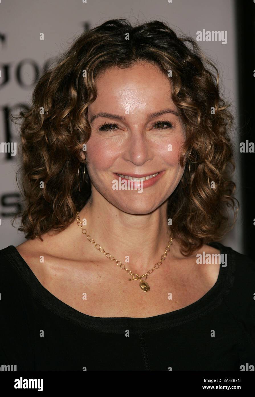 6 dicembre 2004; Hollywood, California, Stati Uniti; l'attrice JENNIFER GREY alla prima mondiale "in Good Company" tenutasi al Mann Chinese Theater. Foto Stock