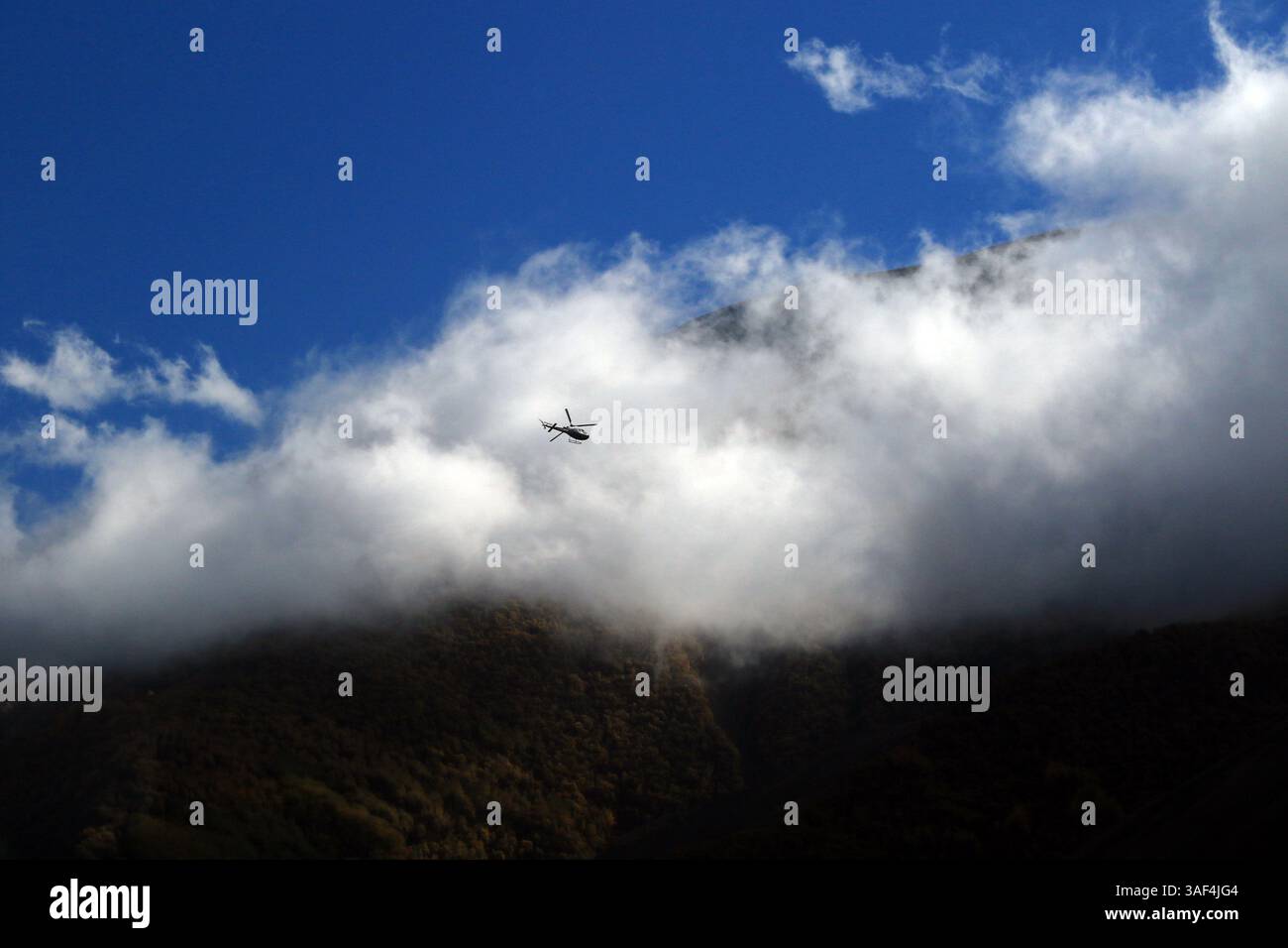 Viaggio in elicottero, grande Caucaso, Kazbegi, Georgia Foto Stock