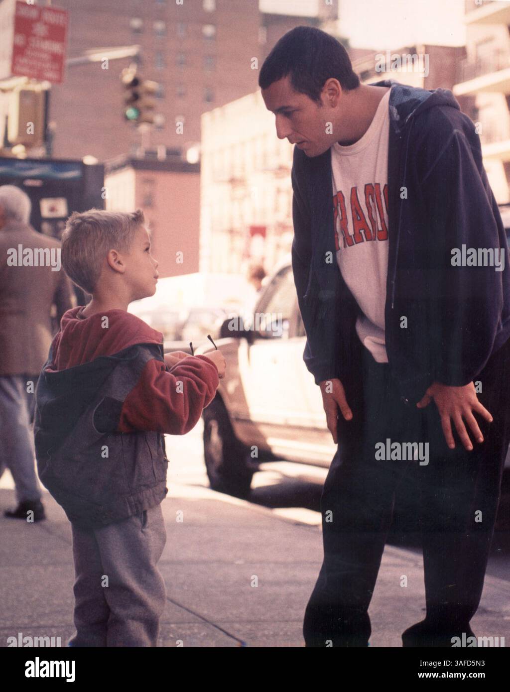 29 agosto 2001; Hollywood, California, Stati Uniti; foto: 1999. Gli attori COLE SPROUSE interpretano Julian 'Frankenstein' McGrath-Gerrity e ADAM SANDLER nel ruolo di Sonny Koufax nella commedia del 1999 'Big Daddy'. (Immagine di credito: ZUMA Press/ZUMAPRESS.com) Foto Stock