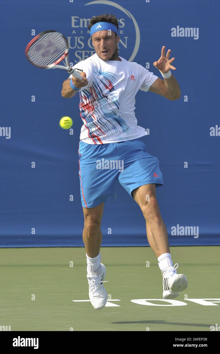7 agosto 2012 - Toronto, Ontario, Canada - JUAN MONACO (ARG) in azione alla Rogers Cup tenutasi presso il Rexall Centre della York University, Toronto Ontario. JUAN MONACO (ARG) avrebbe vinto la sua partita in set consecutivi. (Immagine di credito: © Keith Hamilton/ZUMAPRESS.com) Foto Stock
