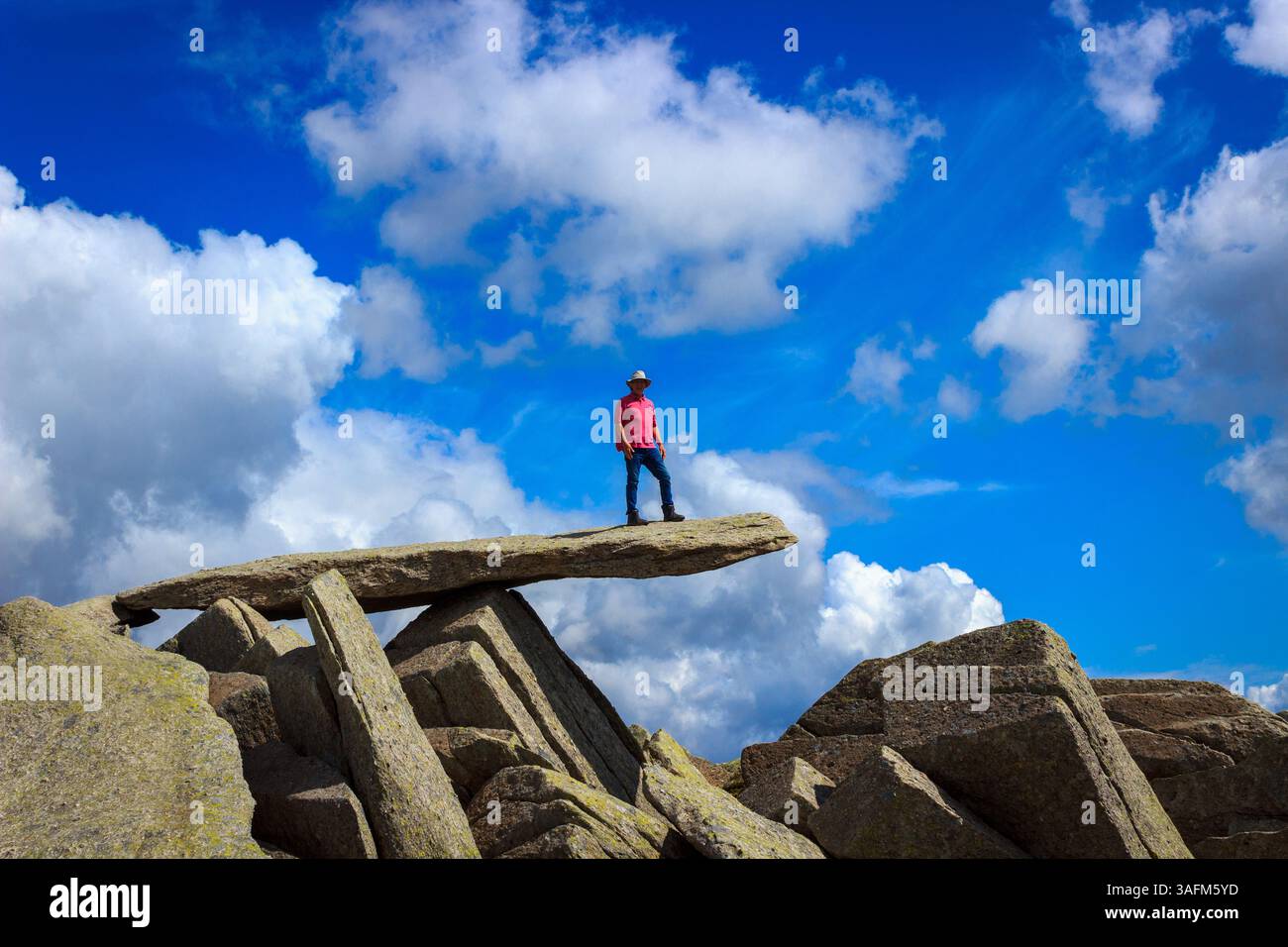 La famosa roccia Cantilever sulla cresta di Glyder Fach Foto Stock