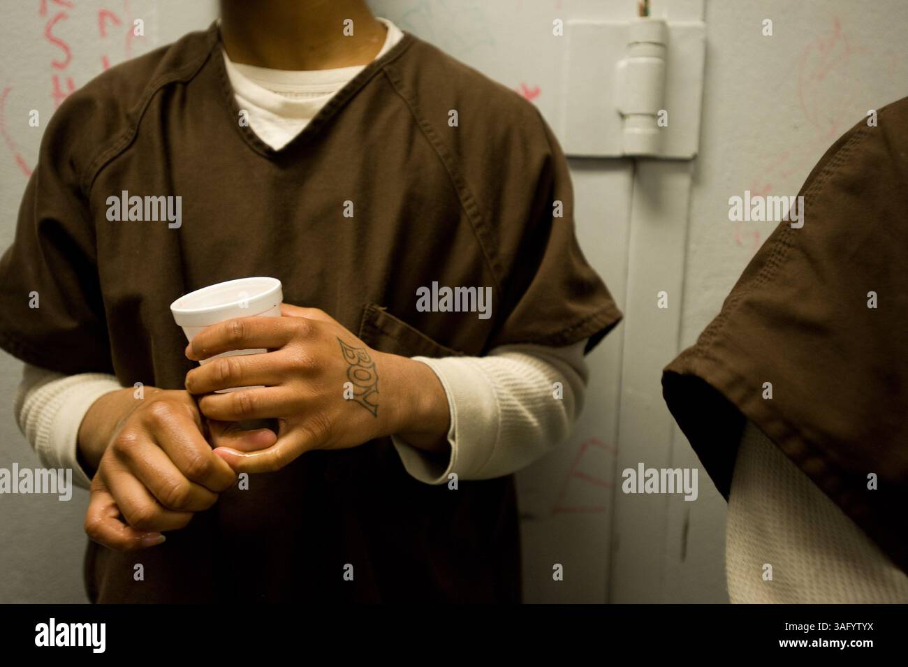 5 gennaio 2010 - Biloxi, Mississippi, Stati Uniti - detenuti nella loro cella presso il Centro di detenzione per minorenni della contea di Harrison a Biloxi. (Immagine di credito: © Sharon Steinmann/ZUMAPRESS.com) Foto Stock