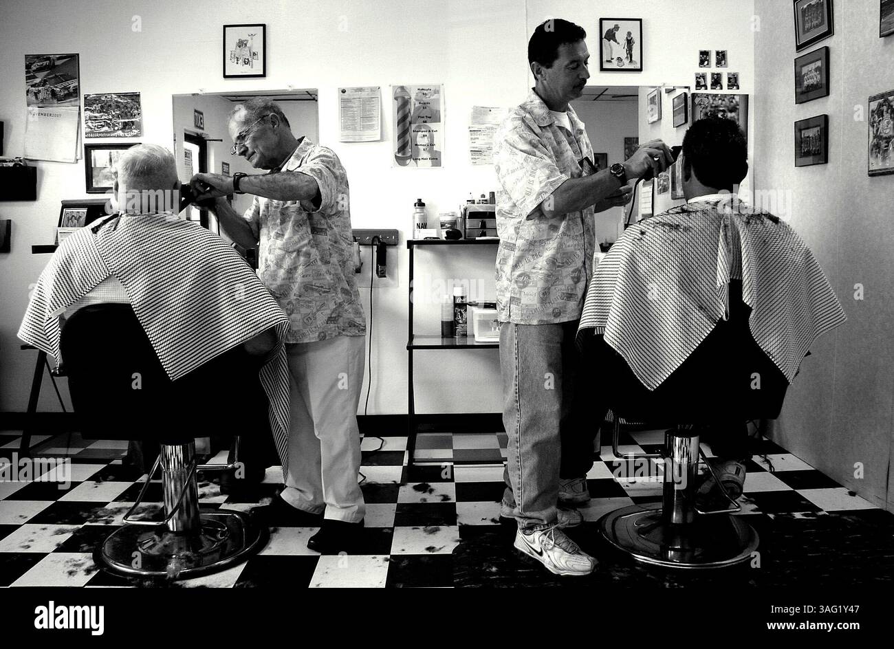 11/26/2007, BROOKSVILLE) Pietro 'Pete' Frangione (cq) e suo figlio Joe (immagine di credito: St Petersburg Times/ZUMAPRESS.com) Foto Stock