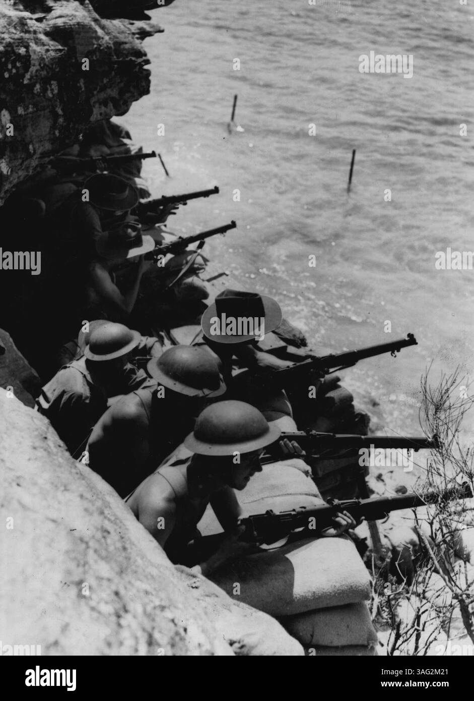 L'esercito nazionale australiano ai posti d'azione. 6 gennaio 1942. Foto Stock