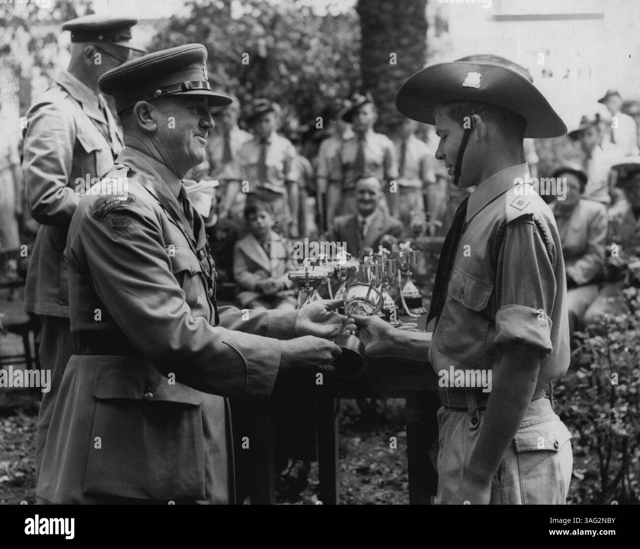 Cadetti, scuole, ecc. (Vedi file separati per le donne Cadetti) - Australian Military. 28 ottobre 1955. Foto Stock