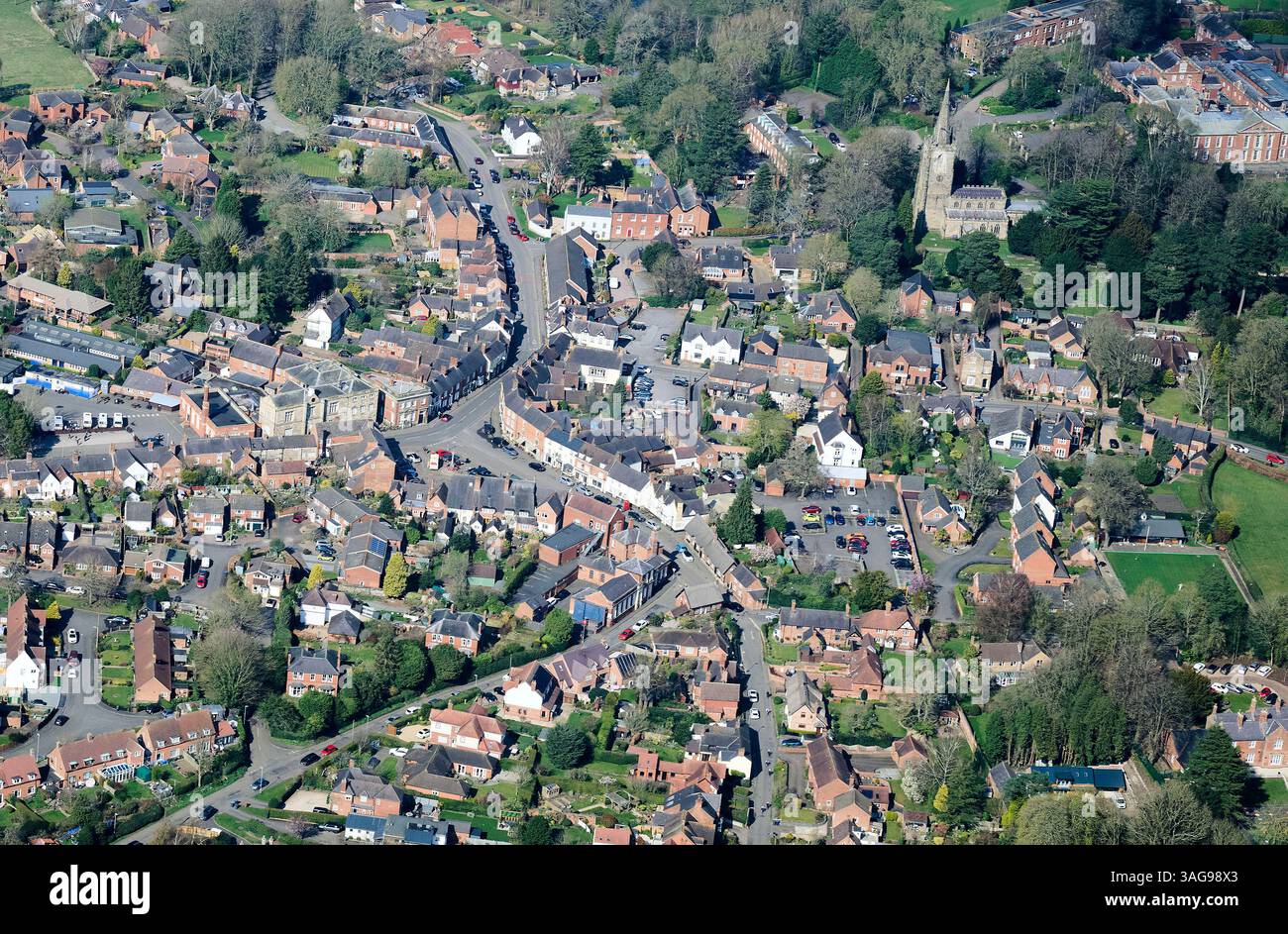 Una fotografia aerea della storica città regionale di Market Bosworth, Leicestershire, English East Midlands, Regno Unito Foto Stock