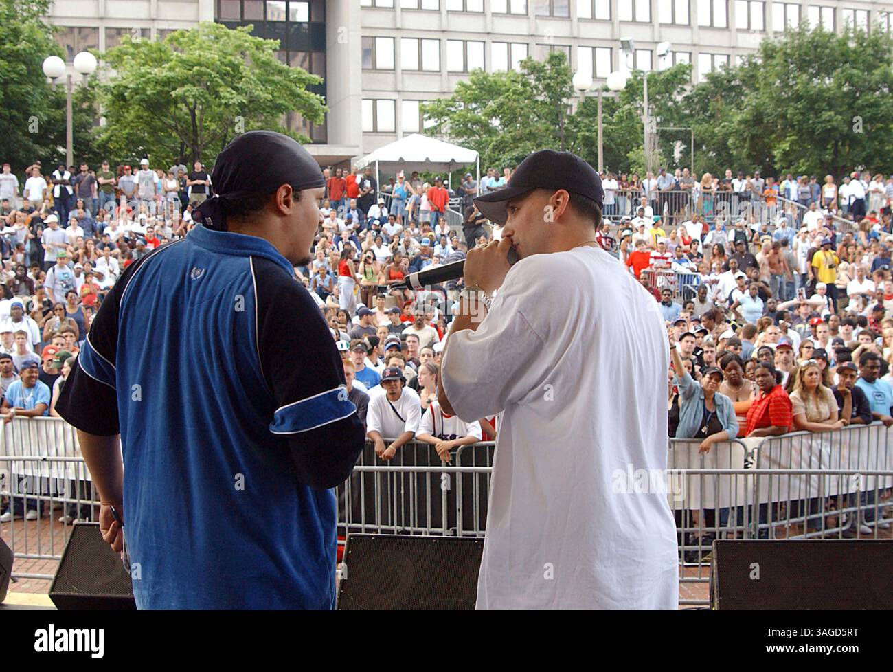 19 luglio 2003; Boston, Massachusetts, Stati Uniti; DJ Clinton al festival Hip Hop di Boston. (Immagine di credito: Steven Tackeff/ZUMAPRESS.com) Foto Stock