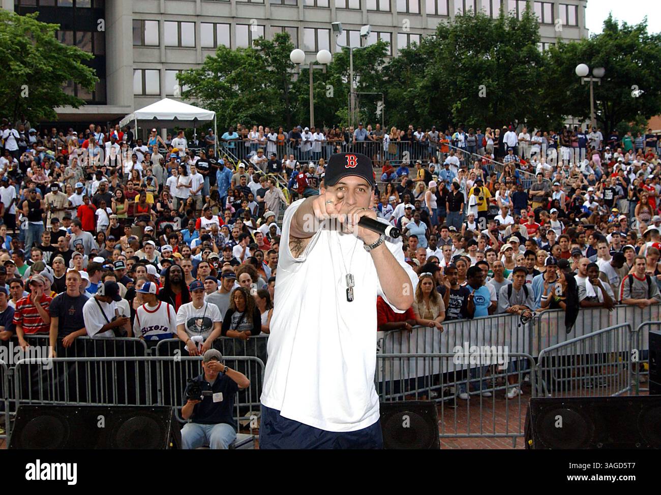 19 luglio 2003; Boston, Massachusetts, Stati Uniti; DJ Clinton al festival Hip Hop di Boston. (Immagine di credito: Steven Tackeff/ZUMAPRESS.com) Foto Stock