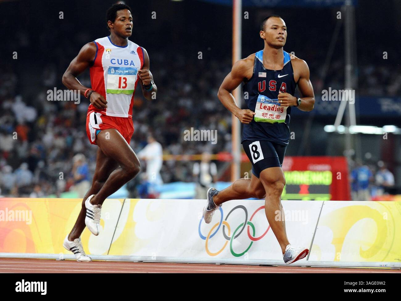 22 agosto 2008 - Pechino, Cina - BRIAN CLAY degli Stati Uniti gareggia durante la gara di 1.500 m del decathlon maschile allo Stadio Nazionale, noto anche come Nido d'uccello, durante i Giochi Olimpici di Pechino 2008 a Pechino, Cina, 22 agosto 2008. Bryan Clay ha vinto il titolo con 8791 punti (Credit Image: PhotoXpress/ZUMAPRESS.com) Foto Stock