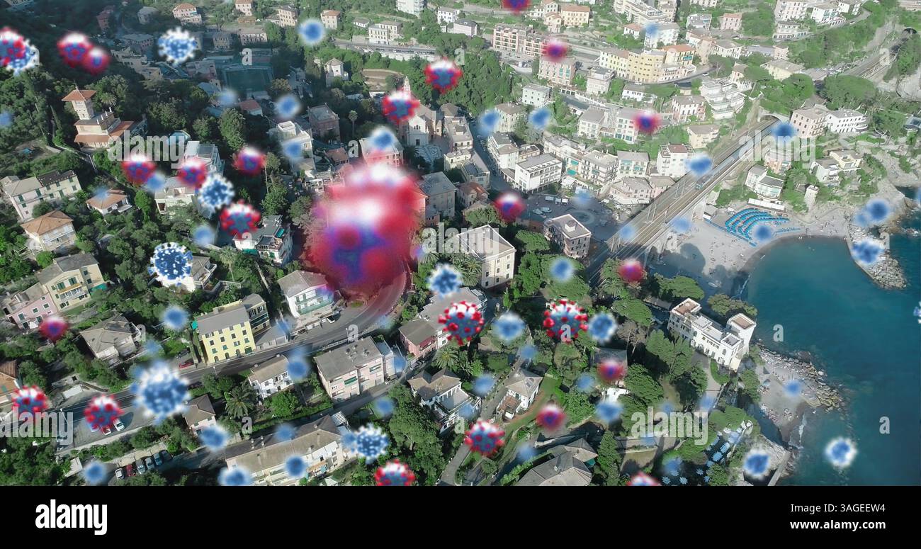 Vista aerea della città costiera con grafica digitale virus che si sovrappone al paesaggio Foto Stock
