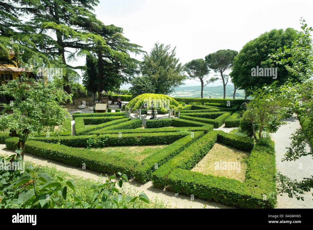 Vista panoramica di un giardino geometrico Montepulciano, toscana, Italia Foto Stock