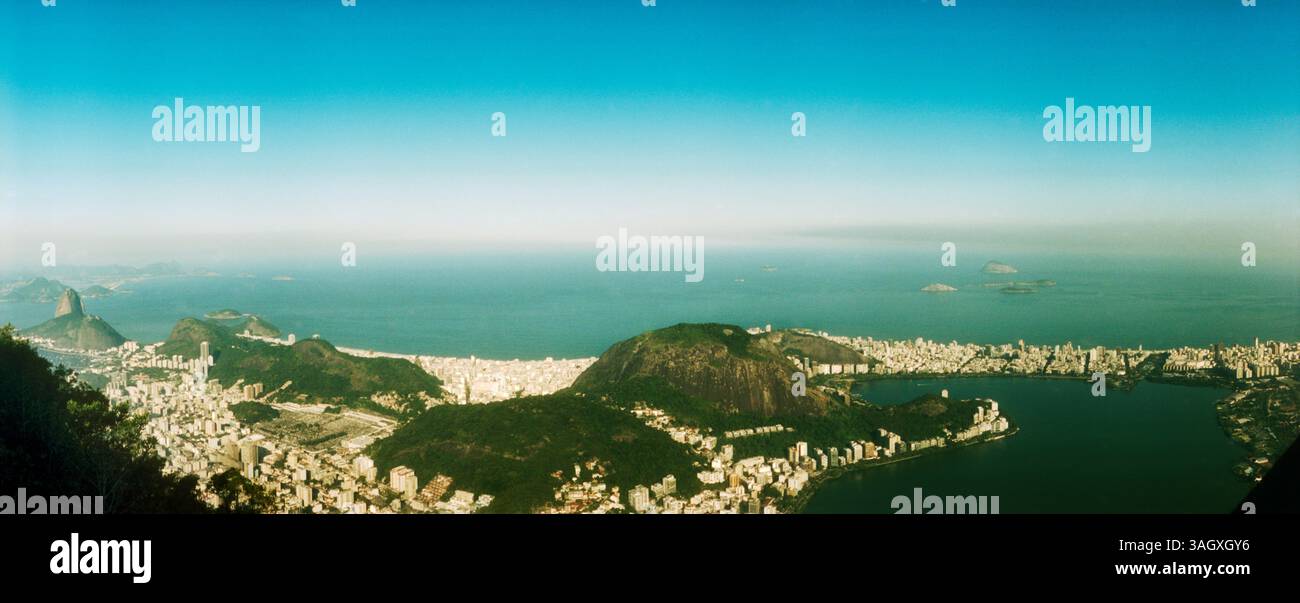 Casa sulla costa dal Corcovado, Rio de Janeiro, Brasile Foto Stock