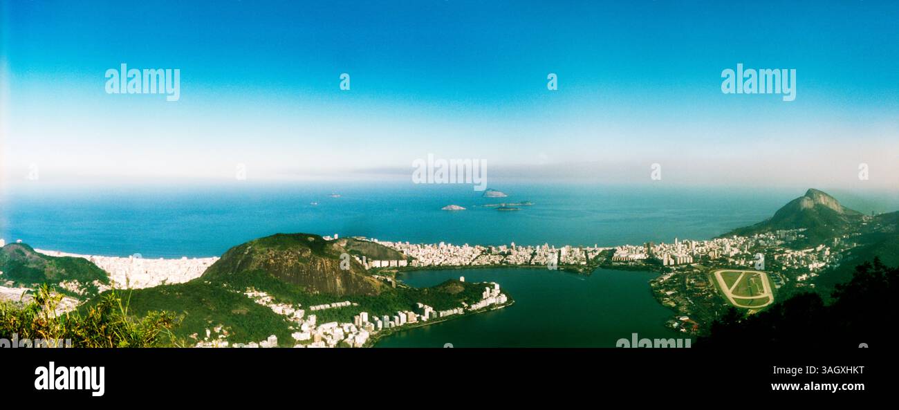Vista aerea di una costa, Corcovado, Rio de Janeiro, Brasile Foto Stock