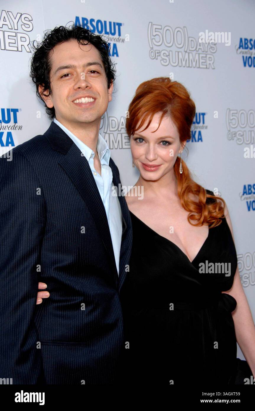 Geoffery Arennd e Christina Hendricks durante la prima del nuovo film di Fox Searchlight Pictures (500) GIORNI D'ESTATE, tenutosi presso l'Egyptian Theater di Los Angeles , California 06-24-2009.foto di Michael Germana - Globe Photos, inc..K62487MGE.(Credit Image: © Michael Germana/Globe Photos/ZUMAPRESS.com) Foto Stock