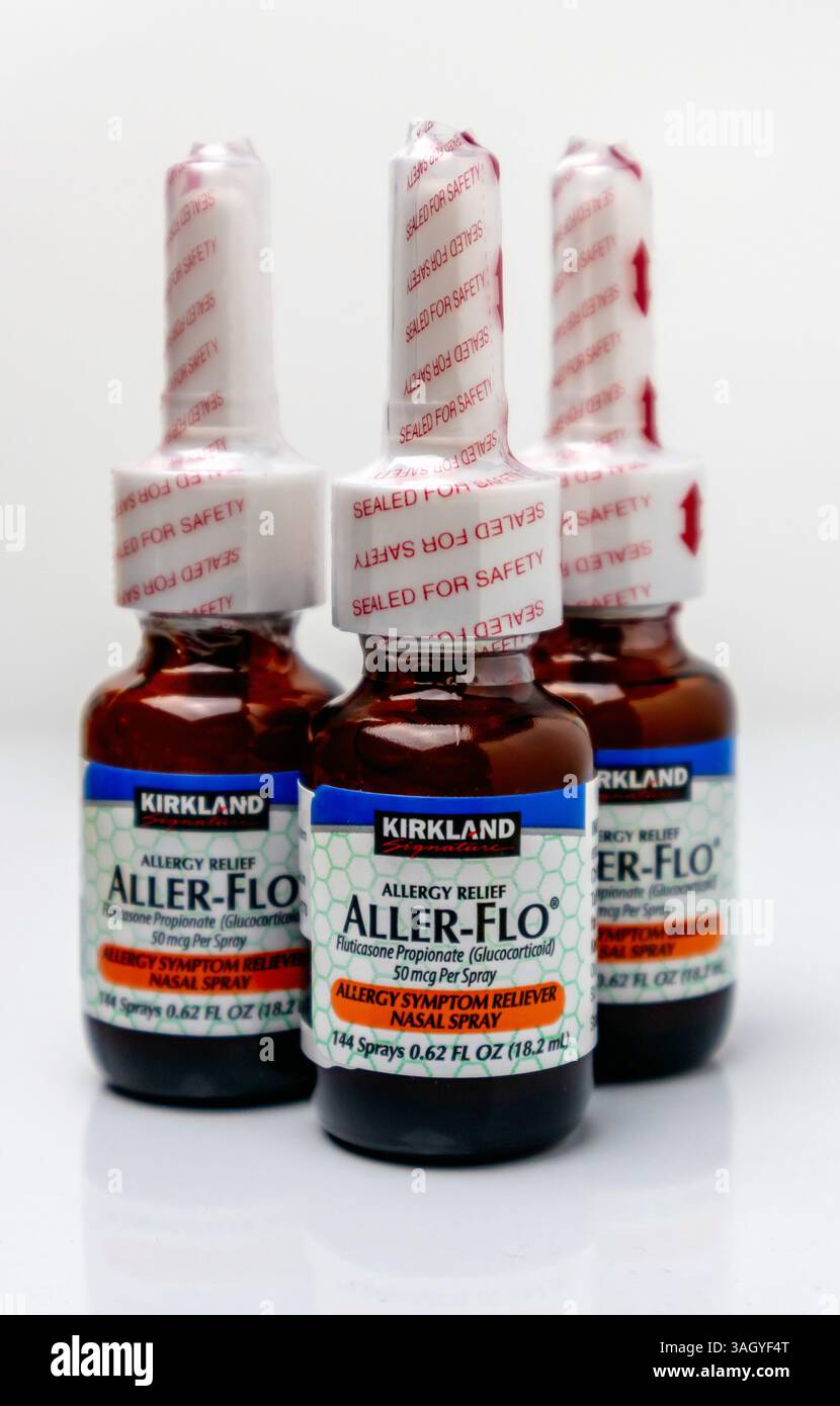 Bottiglie di spray per naso allergenico Foto Stock