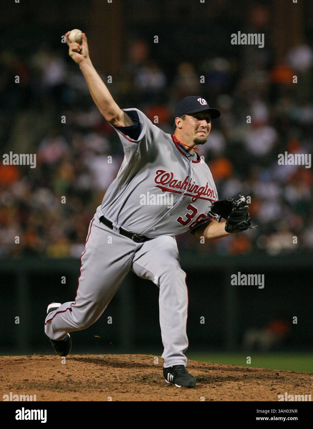 26 giugno 2009: Joel Hanrahan n. 38 per i Washington Nationals in azione durante la vittoria dei Baltimore Orioles 11-1 contro i Washington Nationals in trasferta all'Oriole Park a Camden Yards a Baltimora, Maryland. (Immagine di credito: © Mitch Stringer/Cal Sport Media/ZUMA Press) Foto Stock