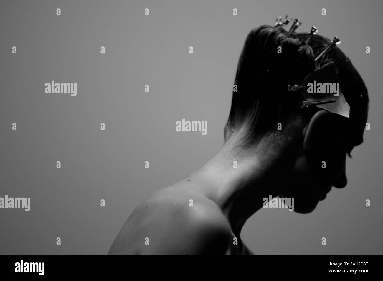 16 lug 2009 - Roma, Italia - i modelli aspettano dietro le quinte dietro le quinte, dietro le quinte si fanno i capelli, si preparano e si fanno il trucco prima di salire sulla Rome Runway 2009. (Immagine di credito: © Evandro Inetti/ZUMA Press) Foto Stock