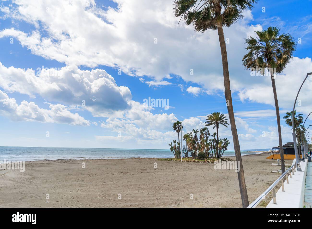 Playa de la Rada a Estepona, Spagna Foto Stock