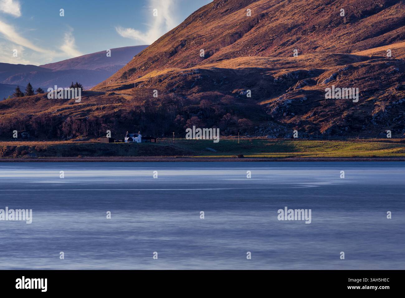 Mattina presto al Loch Broom di Ullapool Foto Stock