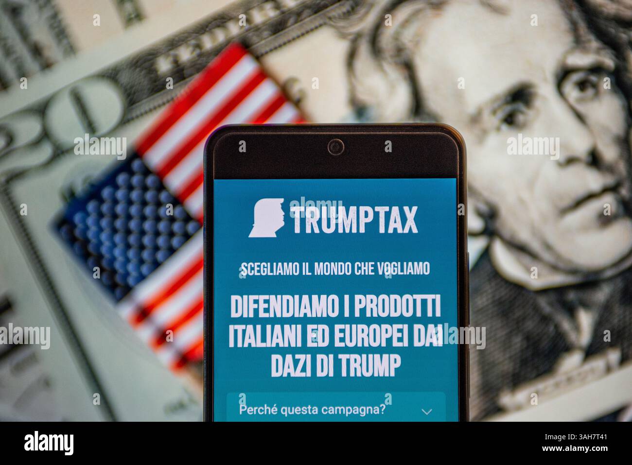 Italia. 9 aprile 2025. In questa immagine, l'applicazione Web TrumpTax è stata visualizzata in esecuzione su uno smartphone. Il progetto TrumpTax è promosso dal gruppo politico italiano Alleanza Verdi e sinistra per informare i consumatori sull'origine dei prodotti. Il suo obiettivo è contrastare le tariffe statunitensi incoraggiando scelte di acquisto consapevoli. (Credit Image: © Vincenzo Nuzzolese/SOPA Images via ZUMA Press Wire) SOLO PER USO EDITORIALE! Non per USO commerciale! Foto Stock