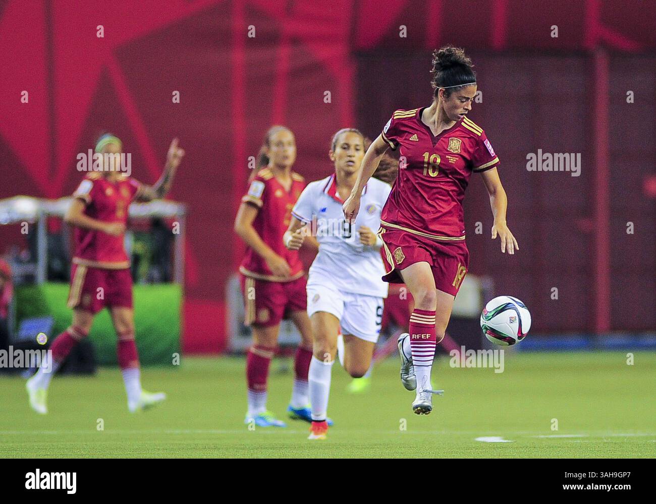 9 giugno 2015 - Ottawa, Ontario, Canada - 09 giugno 2015: Marta Torrejon (#18) di Spagna durante la partita a gruppi della Coppa del mondo femminile FIFA 2015 tra Spagna e Costa Rica allo Stadio Olimpico di Montreal, Canada. (Immagine di credito: © Steve Kingsman/ZUMA Wire/ZUMAPRESS.com) Foto Stock