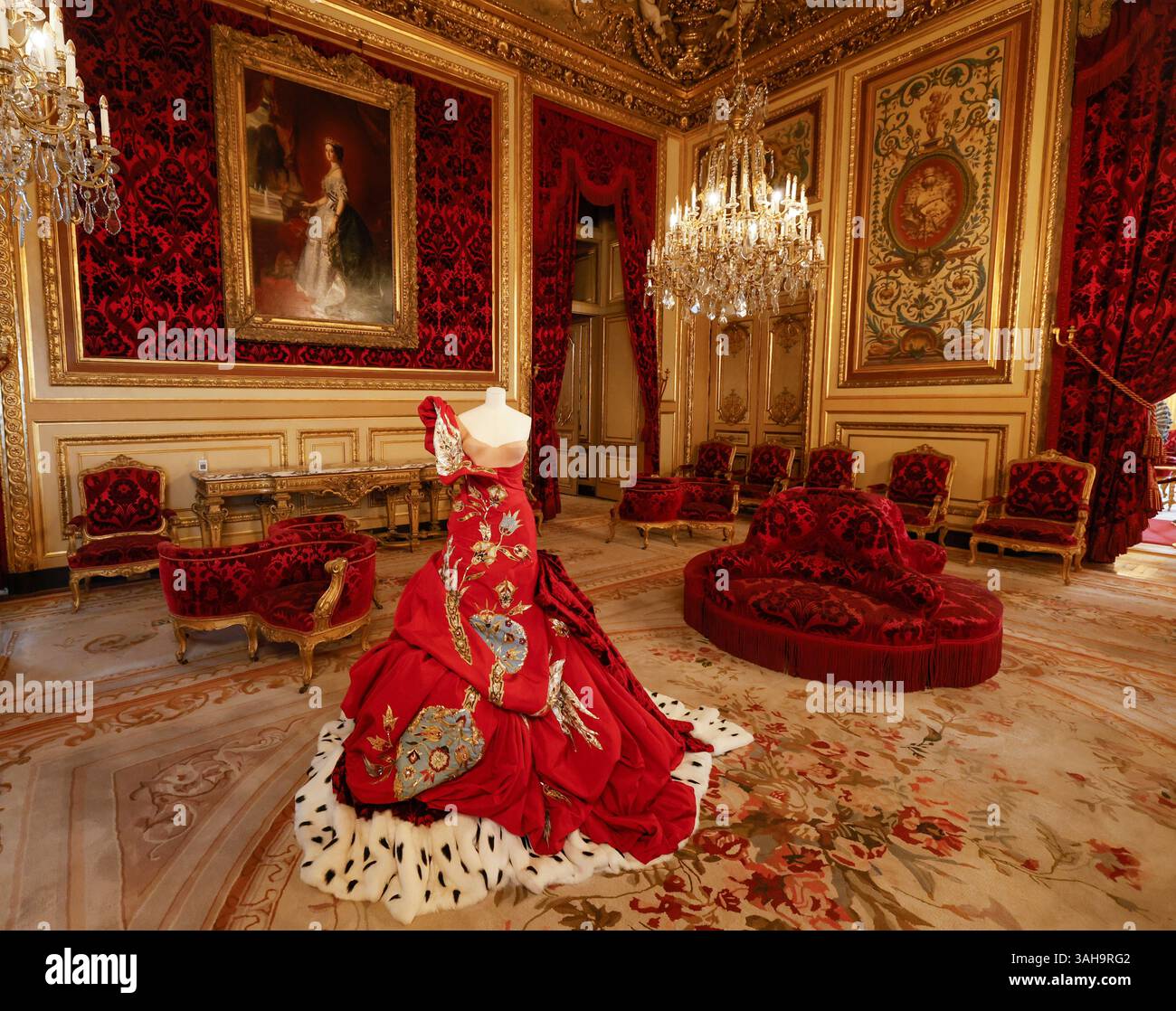 MOSTRA DI ARTE E MODA LOUVER COUTURE PARIGI Foto Stock