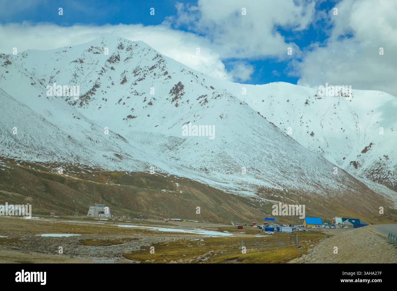 EPIC Drive lungo la Karakoram Highway al confine con la Cina Foto Stock