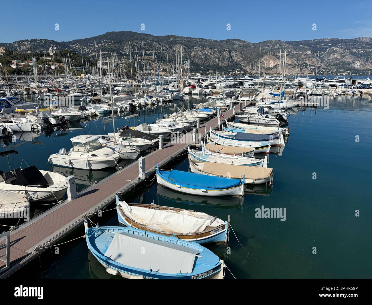 Quai (il Quay), Saint-Jean-Cap-Ferrat, Provence-Alpes-Côte-d'Azur, Francia. Foto Stock