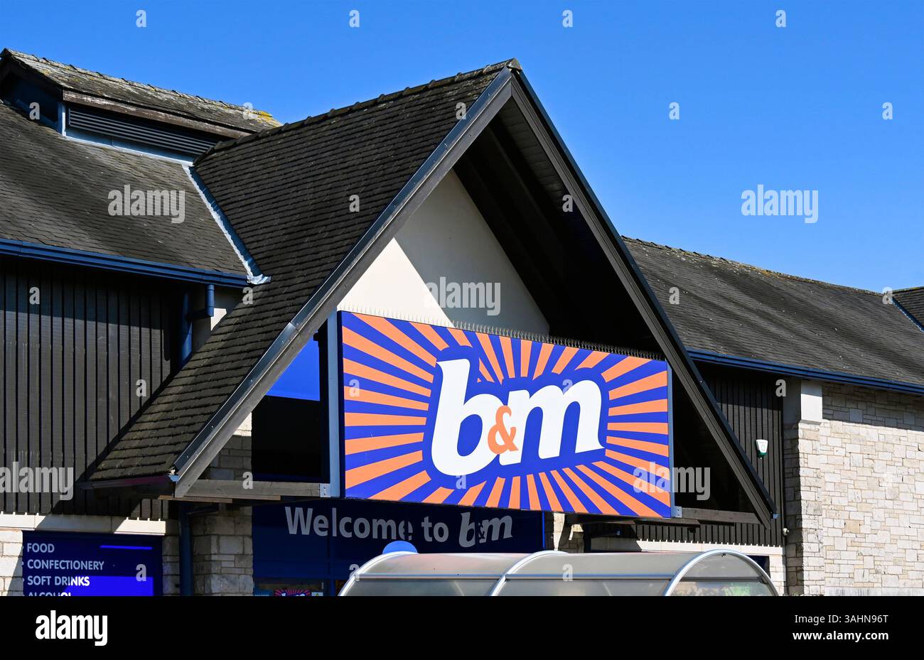 B & M Store. Il vecchio Showground, Kendal Cumbria, England, Regno Unito, Europa. Foto Stock