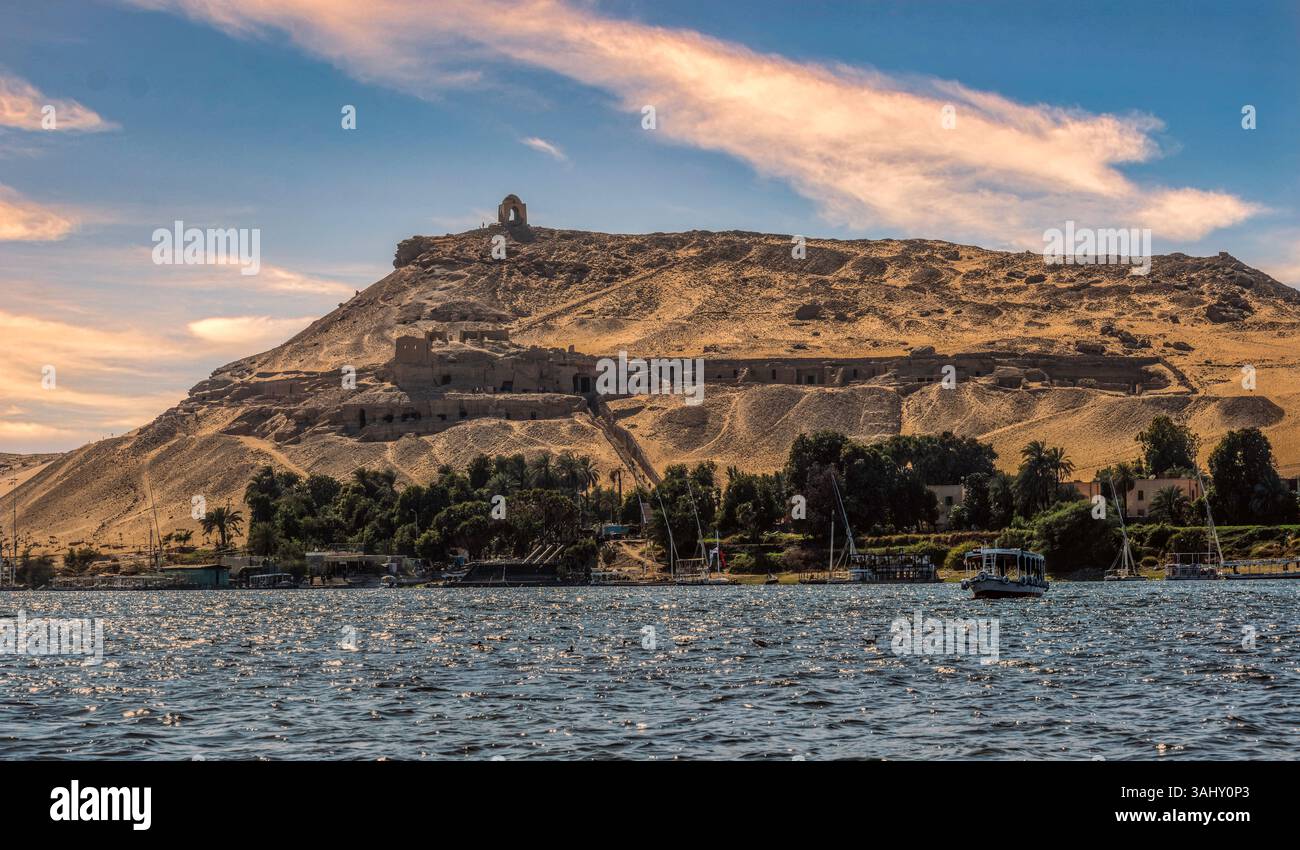 Isola Elefantina e fiume Nilo, Assuan, Egitto. Febbraio 2023 Foto Stock