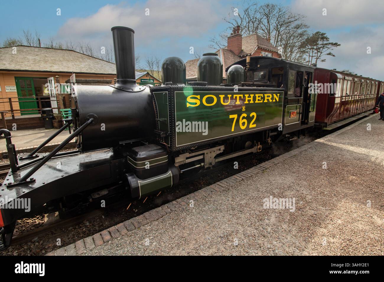 Attrazione turistica della ferrovia a scartamento ridotto Lynton & Barnstaple nel North Devon. rack, guide, conduttori, veicoli, manutenzione, tariffa, divertimento, Foto Stock Attrazione turistica della ferrovia a scartamento ridotto Lynton & Barnstaple nel North Devon. rack, guide, conduttori, veicoli, manutenzione, tariffa, divertimento, Foto Stock