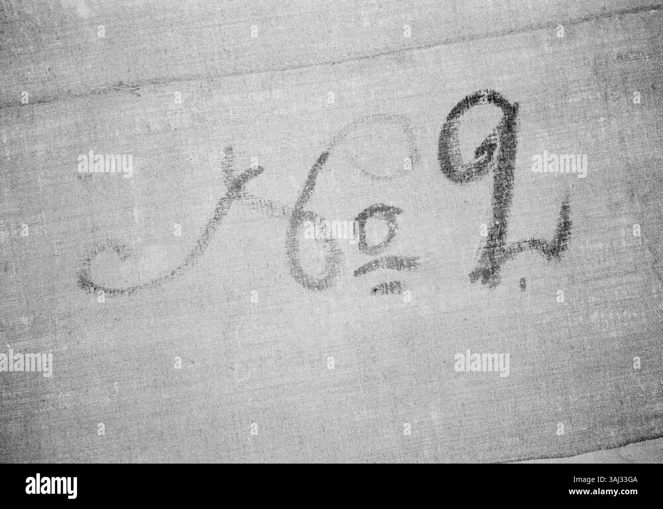 Il lavoro di Erik Palmstedt, 'del av Kuliss till en kammare', dipinto tra il 1780 e il 1789, raffigura una parte di un set di design per una stanza. Questo pezzo, parte di una serie più grande, si concentra sul soffitto dipinto come parte degli elementi scenici degli interni di una stanza. Mostra lo stile artistico svedese del XVIII secolo e il design scenico. Foto Stock