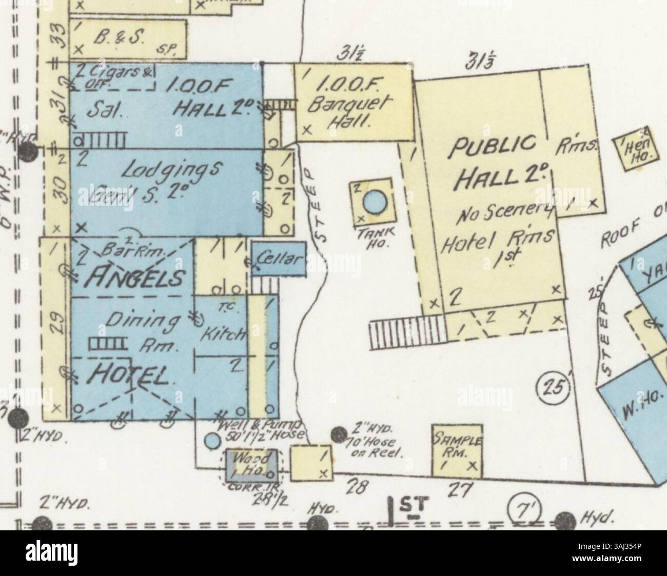 Questa mappa dell'assicurazione antincendio Sanborn del 1898 mostra un piano dettagliato dell'Angels Hotel a Angels Camp, California. La mappa offre informazioni sulla struttura e la disposizione dell'hotel, un edificio storico in California. Foto Stock