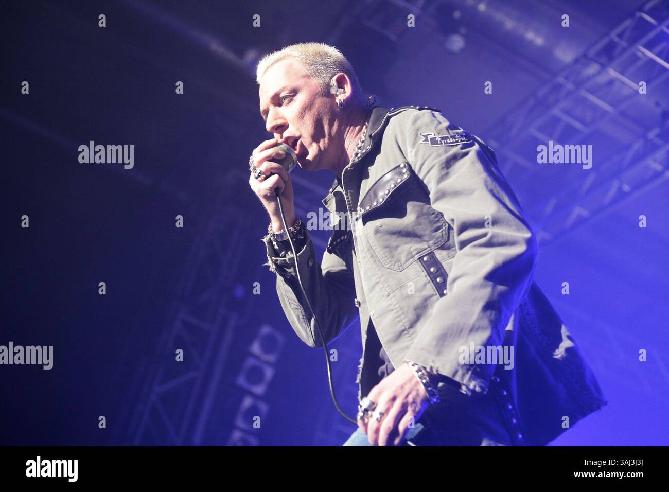 7 marzo 2006 - Berlino, Stati Uniti - il cantante H.P. Baxxter di SCOOTER live in concerto alla Columbia halle di Berlino il 07.03.2006...foto di Scherf/Face to Face./AdMedia (immagine di credito: © Scherf/AdMedia via ZUMA Wire) Foto Stock