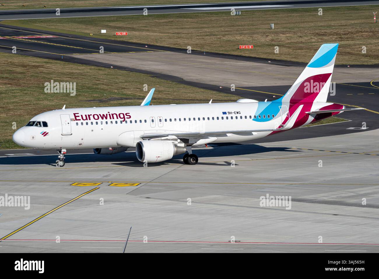 Eurowings Europe Malta Airbus A320-200 con registrazione 9H-EWG presso l'aeroporto di Colonia-Bonn Foto Stock