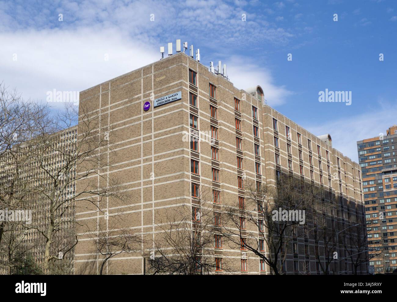 NYU Langone Arnold & Marilyn Greenberg Hall, esterno dell'edificio, 545 First Avenue, New York City, New York, STATI UNITI Foto Stock