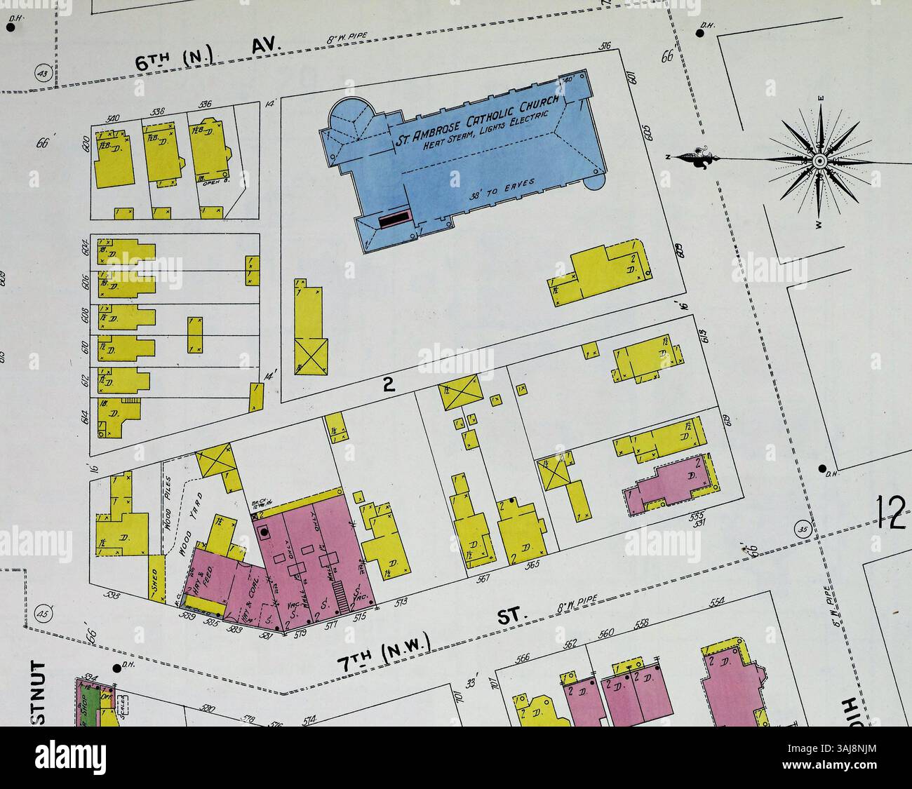 Una mappa corta dell'assicurazione antincendio Sanborn del 1901 che mette in evidenza l'area della cattedrale di St. Ambrose a Des Moines, Iowa. La mappa mostra la cattedrale in blu senza altri edifici nelle vicinanze, documentando la pianificazione urbana dei primi anni del XX secolo. Foto Stock