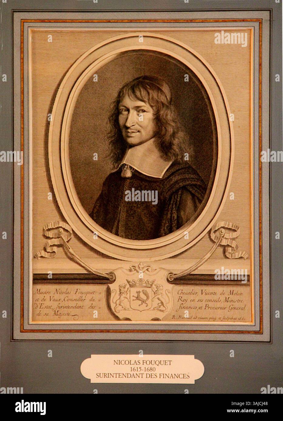 L'incisione di Robert Nanteuil del 1661 di Nicolas Fouquet, il ministro delle finanze francese, illustra l'opulenza della sua posizione alla corte di Luigi XIV. Questo ritratto mostra la grandezza e il lusso associati all'influenza di Fouquet durante il regno di Luigi XIV Foto Stock