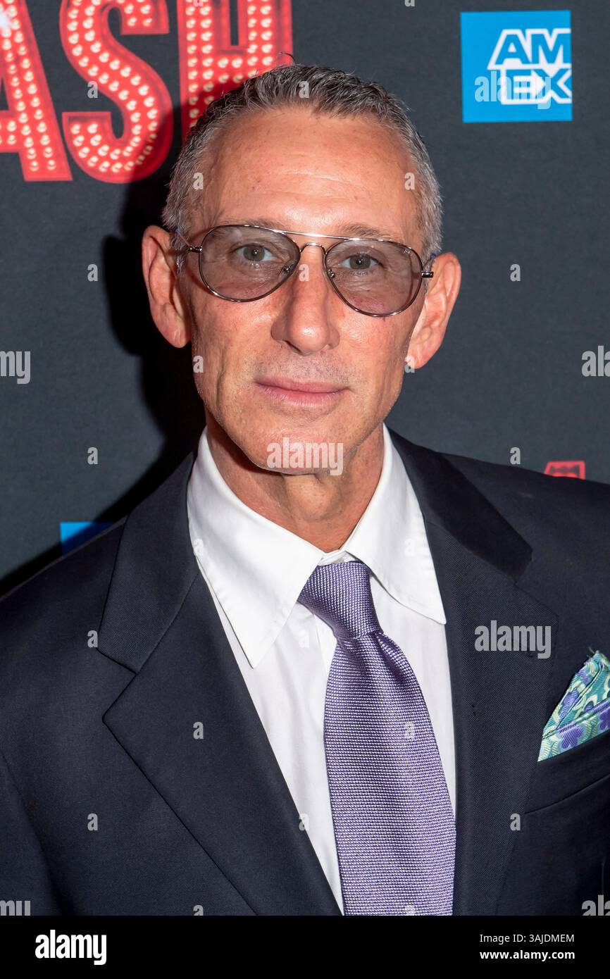 New York, Stati Uniti. 10 aprile 2025. Adam Shankman partecipa alla serata di apertura di 'Smash' Broadway all'Imperial Theatre. Credito: SOPA Images Limited/Alamy Live News Foto Stock