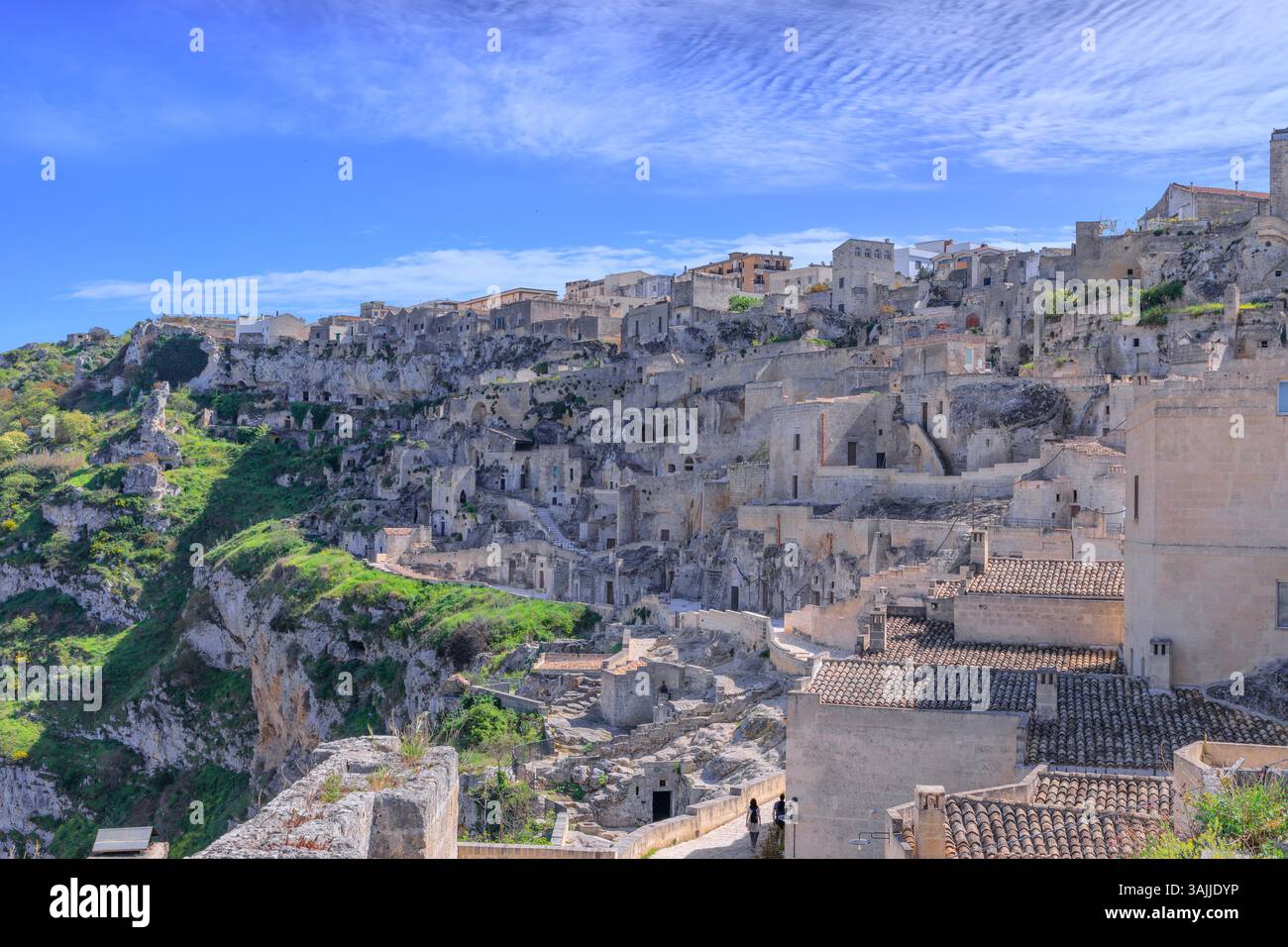 Paesaggio urbano dei Sassi di Matera, Italia: Veduta della riserva naturale della Murgia Materana e delle Chiese delle Grotte. Foto Stock