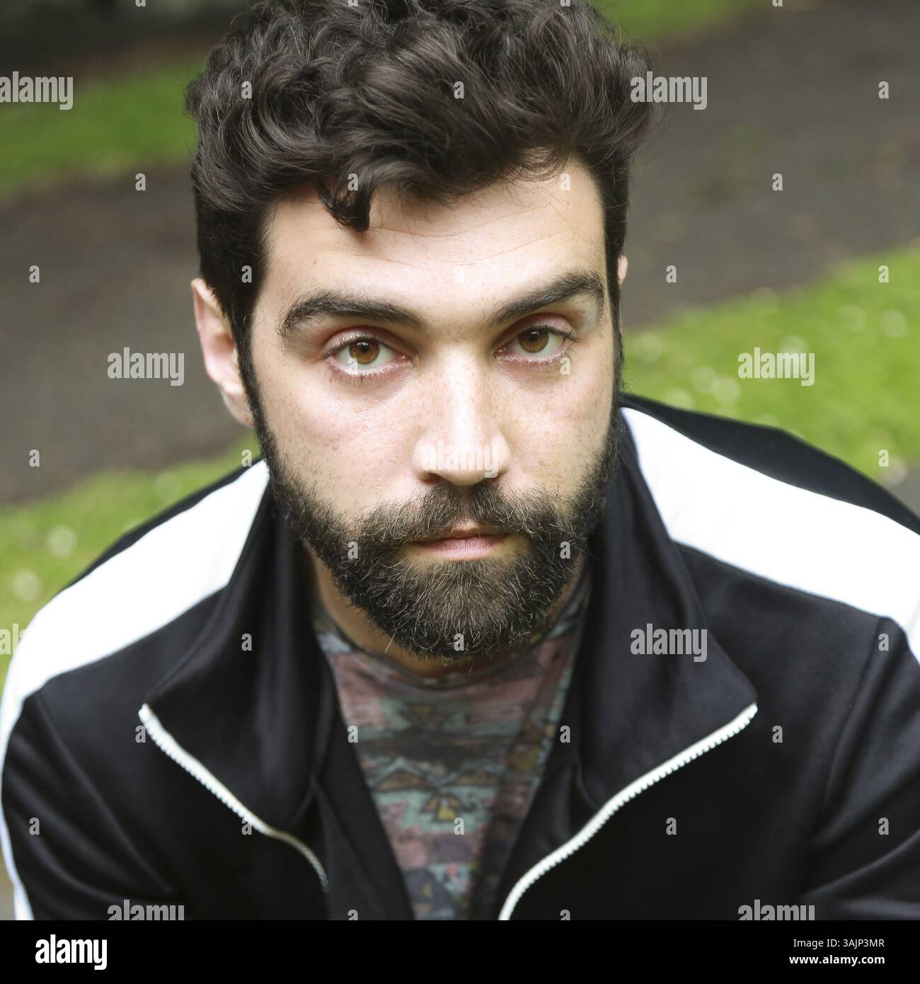 21 giugno 2017 - Edinbrgh, Scozia, Regno Unito - l'attore rumeno ALEC SECAREANU promuove il pluripremiato film "God's Own Country" del Regno Unito. Secareanu è noto per il suo lavoro sul paese di Dio (2017), Matasari (2011) e minte-ma frumos in Centrul Vechi (2016). (Immagine di credito: © Armando Gallo/ZUMA Studio) Foto Stock