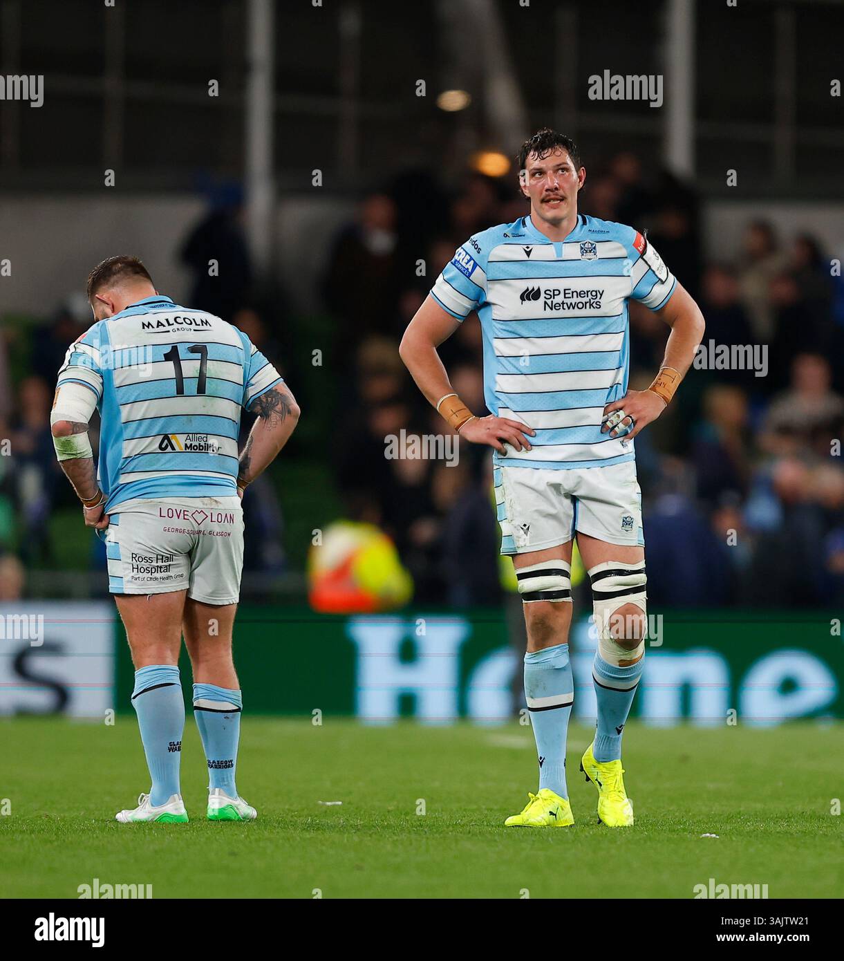Aviva Stadium, Dublino, Irlanda. 11 aprile 2025. Investec Champions Cup Rugby, Leinster contro Glasgow Warriors; JP du Preez di Glasgow guarda con dedizione dopo il fischio a tempo pieno Credit: Action Plus Sports/Alamy Live News Foto Stock