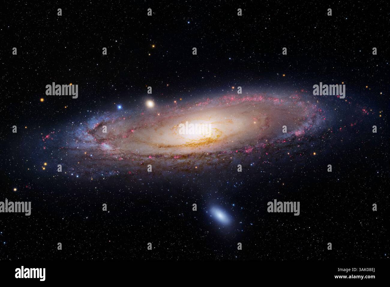 Andromeda Galaxy (M31, NGC 224), immagine composita. Andromeda, la galassia più vicina alla nostra, è di circa 140.000 anni luce e si trova a 2,5 milioni di anni luce di distanza nella costellazione con lo stesso nome. I dati per questa immagine provengono dal Subaru Telescope, dal Hubble Space Telescope, dal Local Group Survey (Hydrogen Alpha), dal Mayall 4M Telescope presso Kitt Peak National Observatory e dal Digitized Sky Survey. Foto Stock