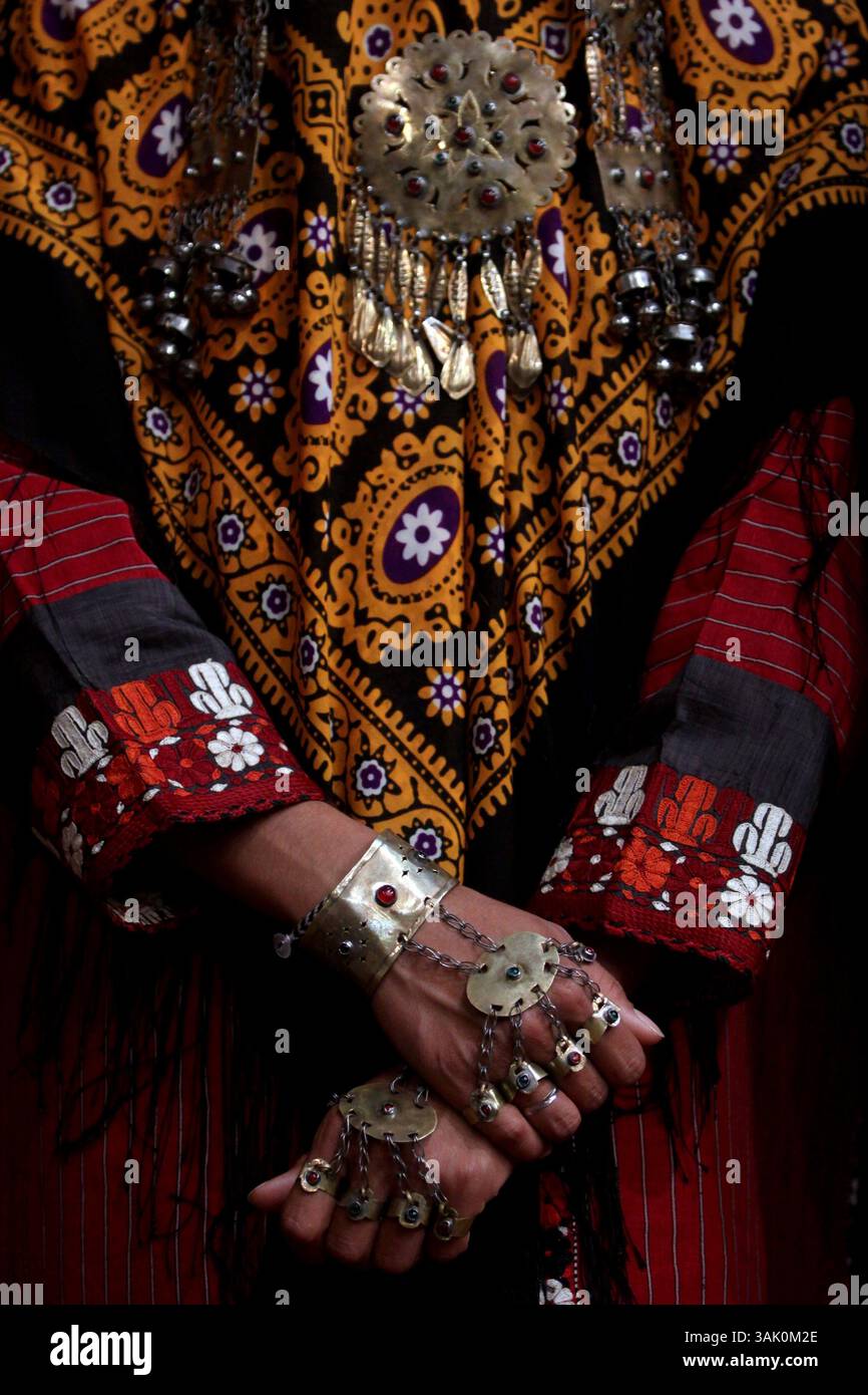 19 maggio 2009 - Teheran, Iran - le ragazze turkmene iraniane partecipano a una riunione per sostenere Mir Hossein Mousavi, candidato alle elezioni presidenziali iraniane. (Immagine di credito: © Roshan Norouzi/ZUMA Press) Foto Stock