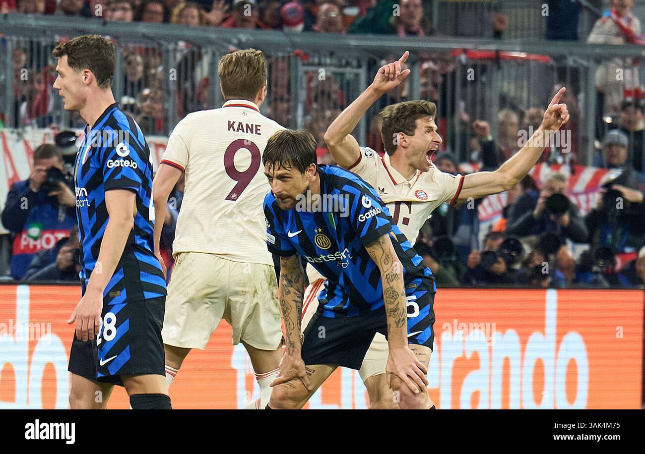 Thomas MUELLER, Müller, FCB 25 celebra il suo obiettivo, felice, ridere, festeggiare, punteggi, tiri gol , Tor, Treffer, Torschuss, 1-1 contro Yann Sommer Inter Mailand 1 nei quarti di finale FC BAYERN MUENCHEN - INTER MAILAND 1-2 della UEFA Champions League nella stagione 2024/2025 a Monaco di Baviera, 8 aprile 2025 , FCB, , München fotografo: Peter Schatz Foto Stock