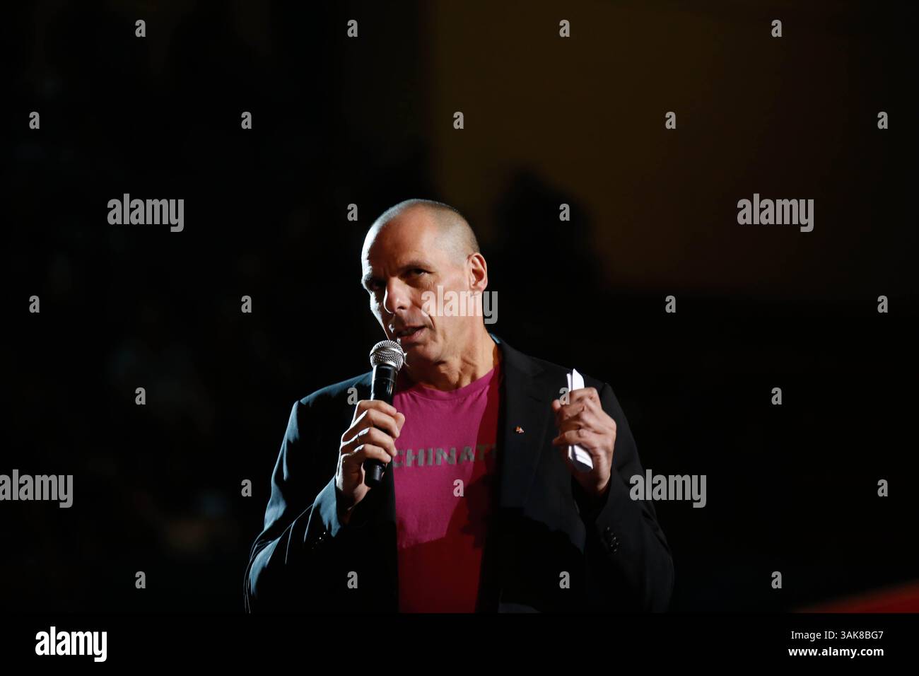 19 maggio 2017 - Atene, Grecia - l'ex ministro delle finanze greco Yanis Varoufakis e membri del DIEM 25 presentano i principi e gli aspetti sociali e politici fondamentali della piattaforma del movimento per la Grecia e l'Europa. (Immagine di credito: © Eurokinissi via ZUMA Wire) Foto Stock