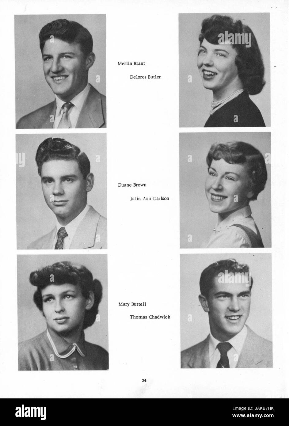 L'annuario "Bear '55" cattura l'anno scolastico 1954-1955 alla Bloomington High School, con attività studentesche, coinvolgimento degli insegnanti, atletica e club extracurriculari. Foto Stock