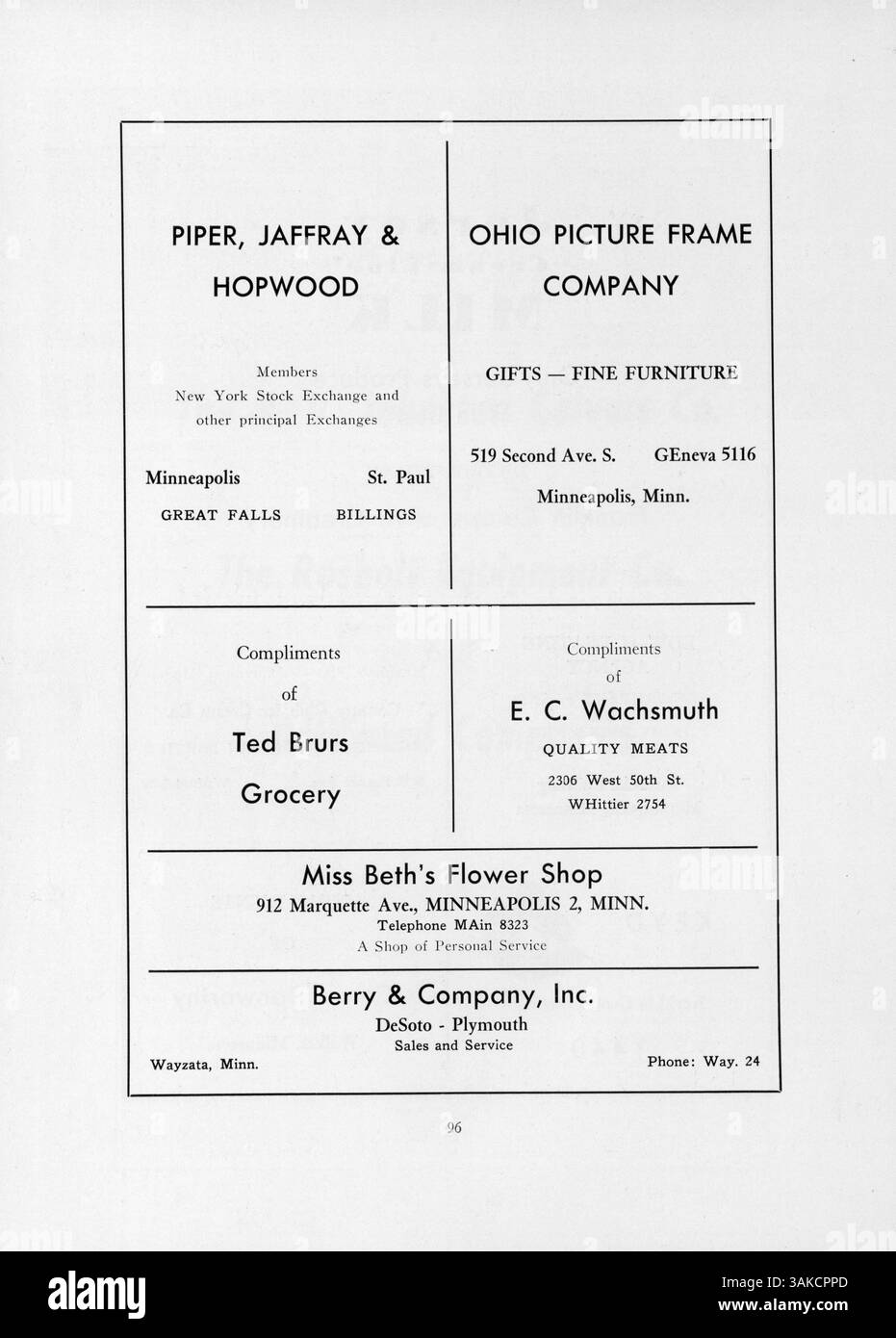 Questo annuario, intitolato "Tatler", della Northrop Collegiate documenta l'anno scolastico 1949-1950, tra cui vita studentesca, attività accademiche, risultati atletici e attività extracurriculari. L'annuario funge da resoconto visivo e scritto degli eventi dell'anno. Foto Stock