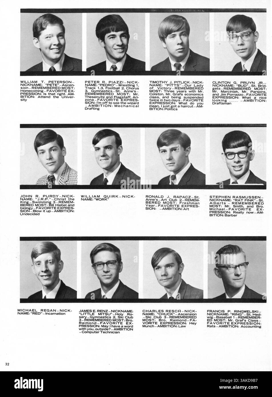 L'annuario "Delta 68" del 1968 della De la Salle High School cattura l'essenza della vita studentesca, tra cui atletica leggera, club e organizzazioni studentesche, evidenziando la storia afroamericana e i momenti culturali dell'anno scolastico 1967-1968. Foto Stock